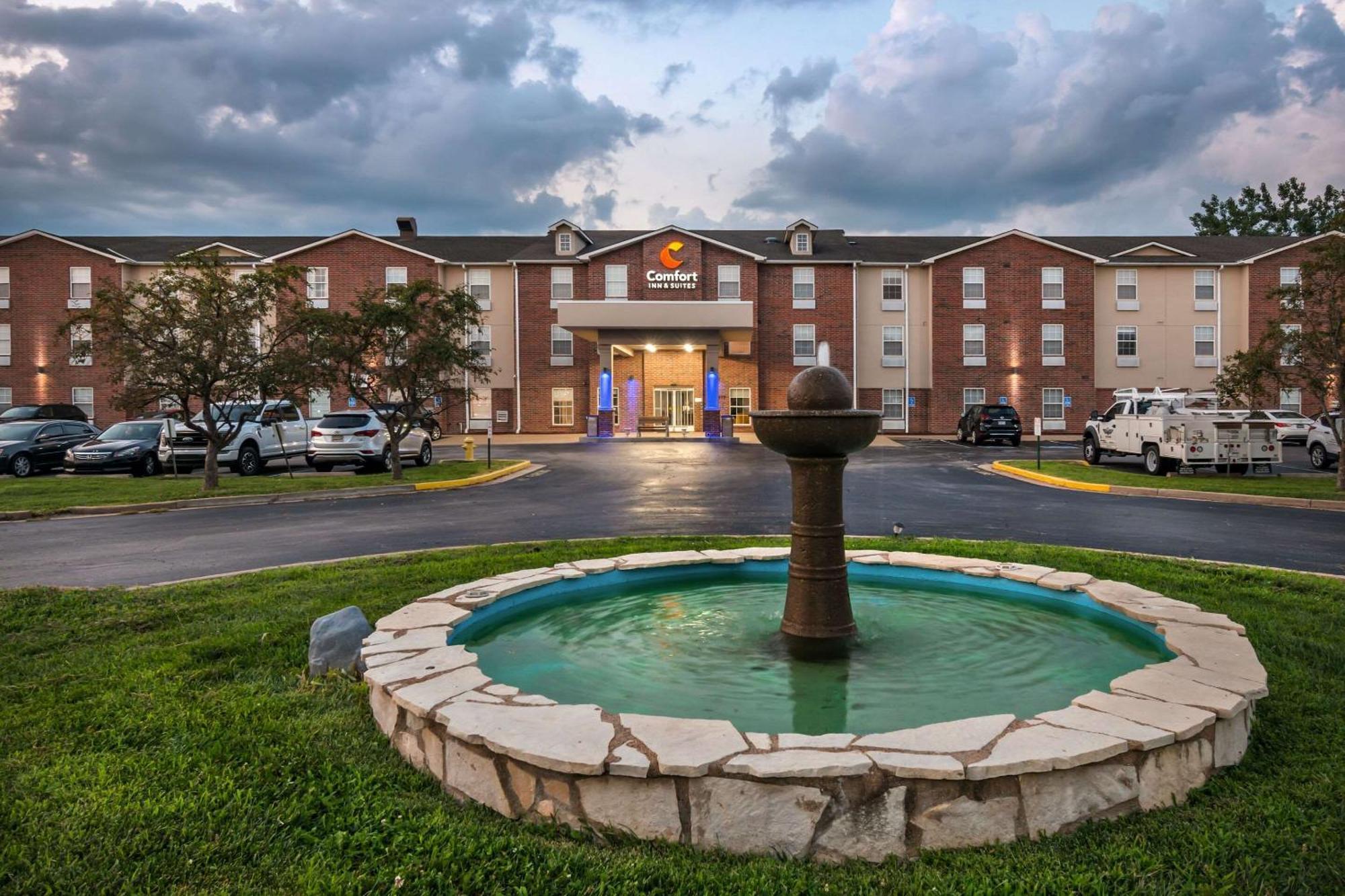 Comfort Inn & Suites St Louis - Chesterfield Esterno foto